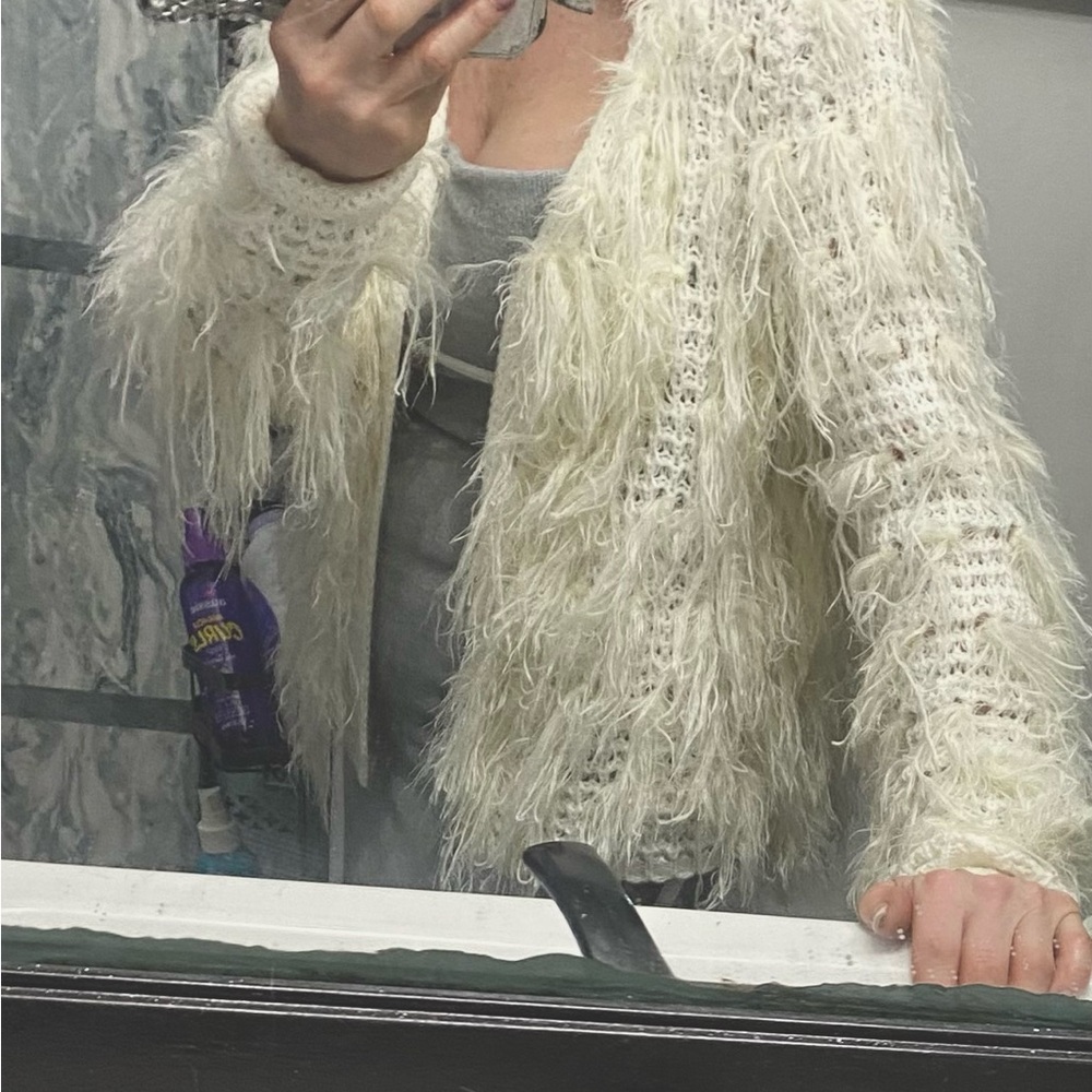 Elegant Cream Fuzzy Cardigan - Picture 4 of 4